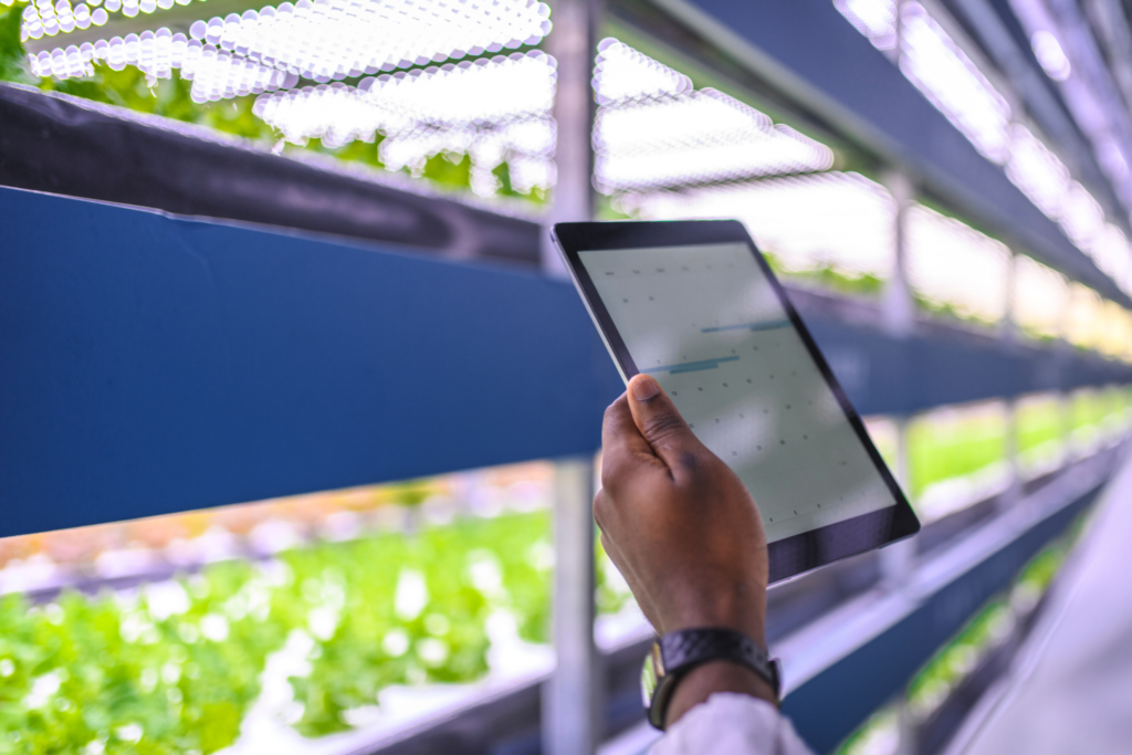 Inspection des aliments entreprise agroalimentaire. Respect des normes sanitaires avec Ipad.